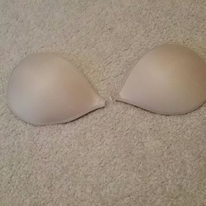 Sticky backless bra