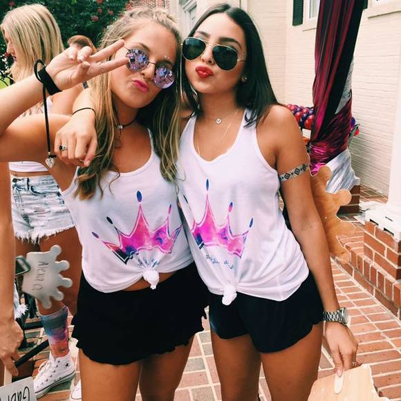 Meet your Posher, Mariana - Picture 1 of 1