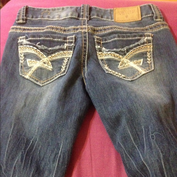 Jean Capri - Picture 5 of 5