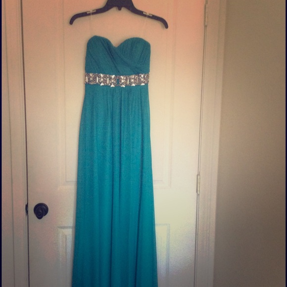 Prom/formal dress