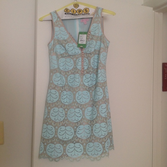 Lilly pulitzer lace dress in whisper blue!
