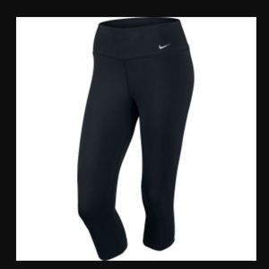 Nike dry fit capris