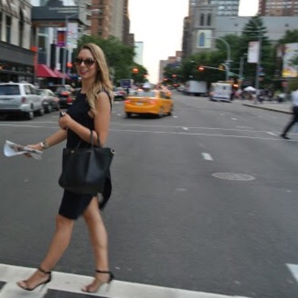 Meet your Posher, Cecilia Topacio 🖤