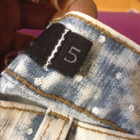 Light wash jeans - Picture 4 of 4