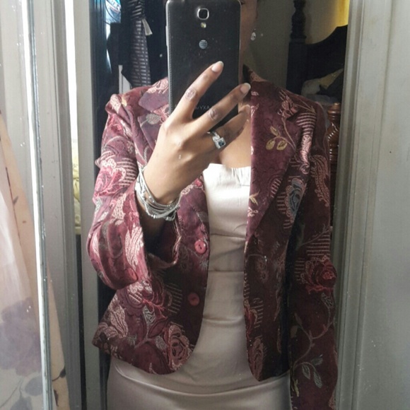 BEAUTIFUL BROCADE  BLAZER