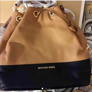 Michael kors satchel