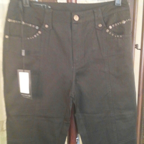 Black pants - Picture 2 of 4