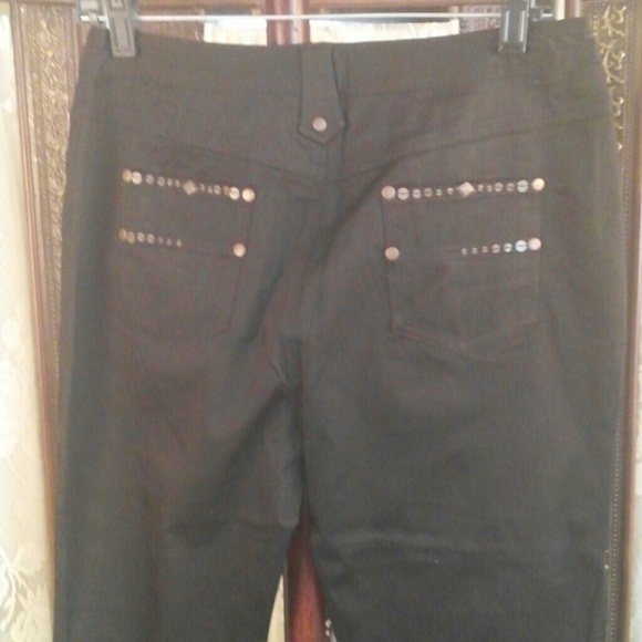 Black pants - Picture 3 of 4