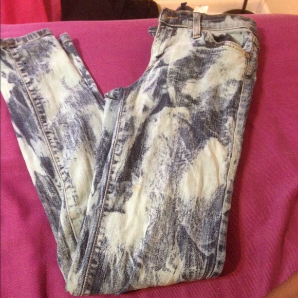 Stonewash blue jeans - Picture 1 of 3