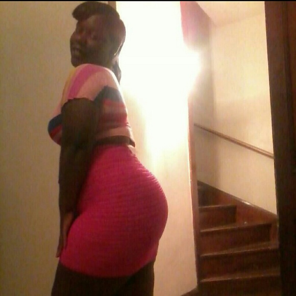 Meet your Posher, Ariss - Picture 1 of 1