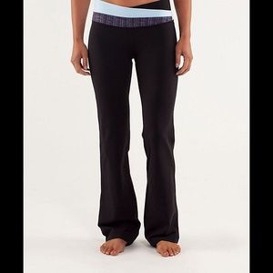 Lululemon multistrap yoga pants