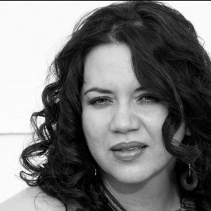 Meet your Posher, Yesenia