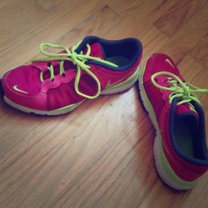 Nike training sneakers FLEX TR2 size 7