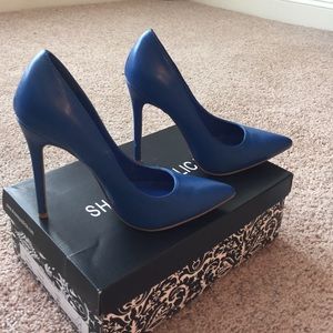 Blue Pumps