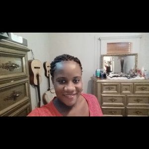 Meet your Posher, Syndie