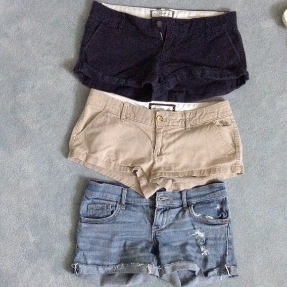 Bundle of 3 Abercrombie shorts navy, khaki, denim - Picture 1 of 1