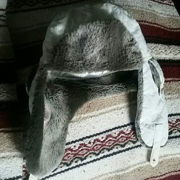 Fur hat