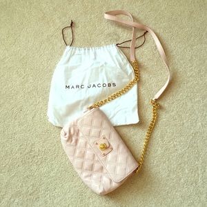 Like new Marc Jacobs cross body