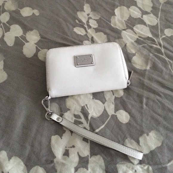 Michael Kors white clutch wallet