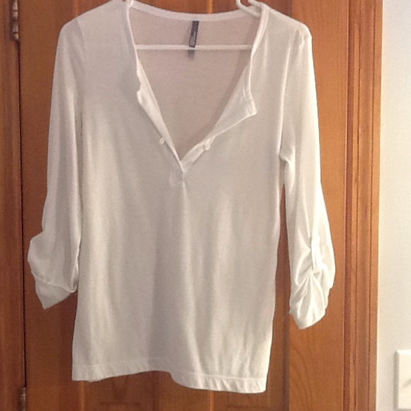 White cotton three quarter sleeve shirt