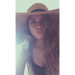 Meet your Posher, Grace