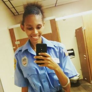 Meet your Posher, Latasha