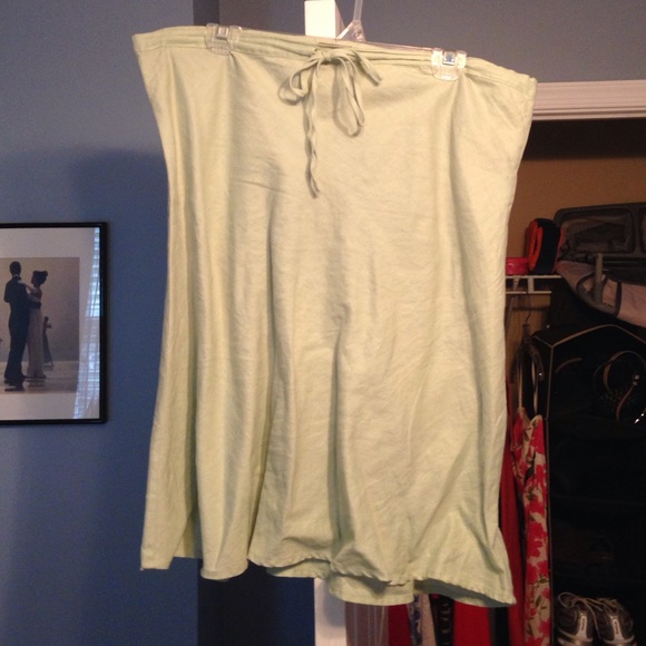 Pale green linen skirt