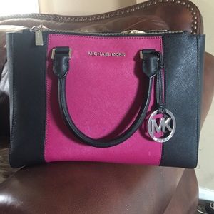 Michael Kors Sutton
