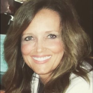 Meet your Posher, Michele