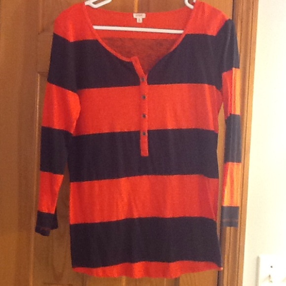 Three quarter sleeve cotton shirt