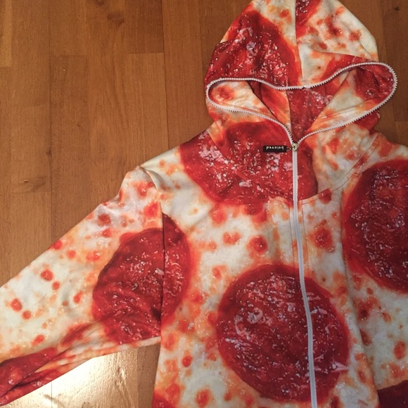 SOLD ON Ⓜ️ERCARI