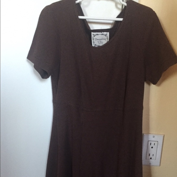 Dark brown ribbed short sleeve dress
