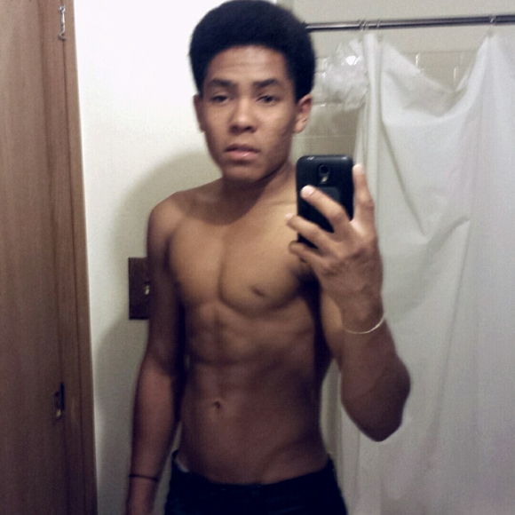 Meet your Posher, Nathaniel omar - Picture 1 of 1