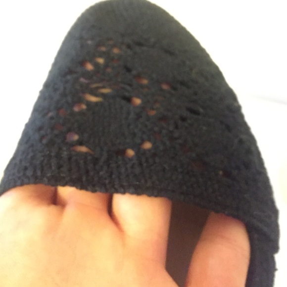 KIMCHI BLUE crochet skimmer in black - Picture 4 of 4