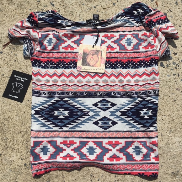 Cropped tee - Picture 2 of 2