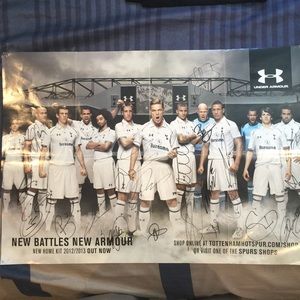 2012/2013 Signed Tottenham Poster (Bale included)