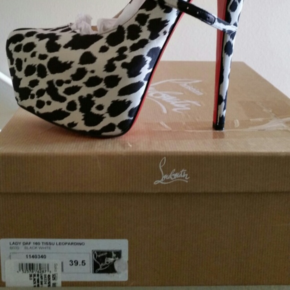 ***SOLD***🎊🎉HOST PICK 10/7/2015🎁🎀 ***Louboutin - Picture 2 of 4