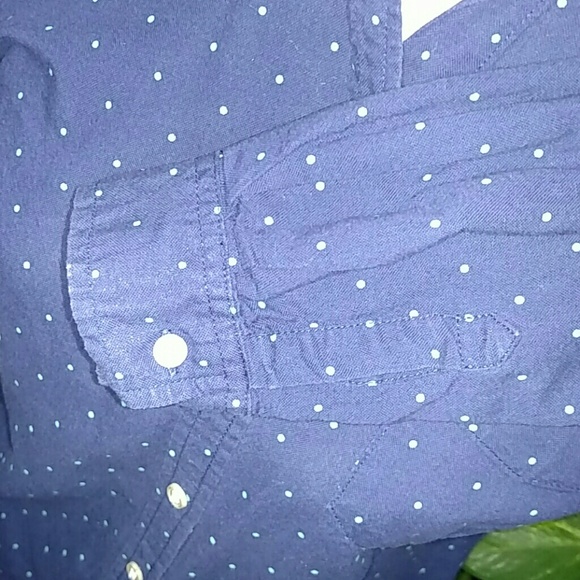 Button down shirt - Picture 3 of 3