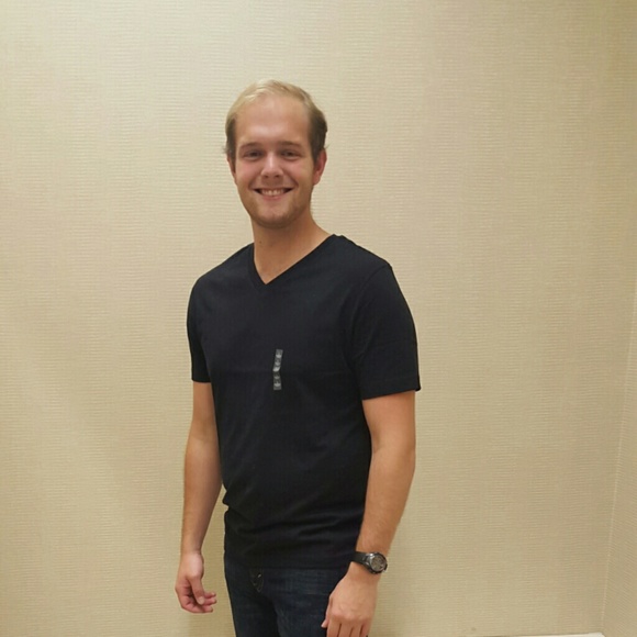 Meet your Posher, Joshua