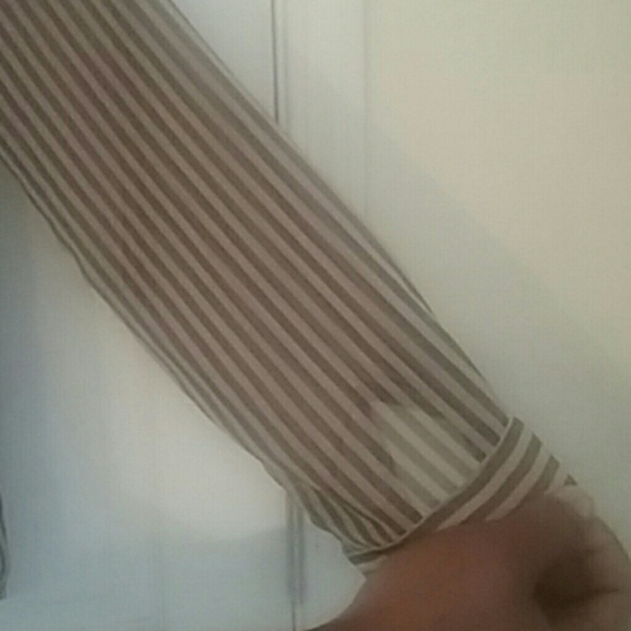 Shirt - Picture 3 of 4