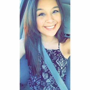 Meet your Posher, Daniella