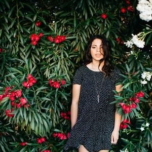 Meet your Posher, Anissa