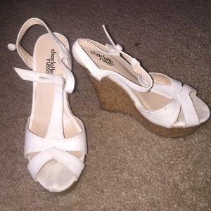 White Wedges