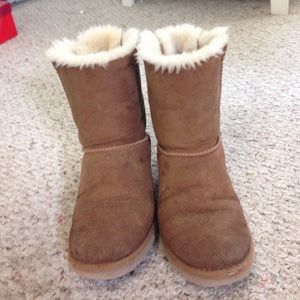 Uggs with bows