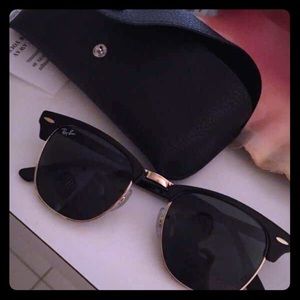 BRAND NEW RAYBAN CLUBMASTERS