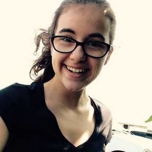 Meet your Posher, Abbey