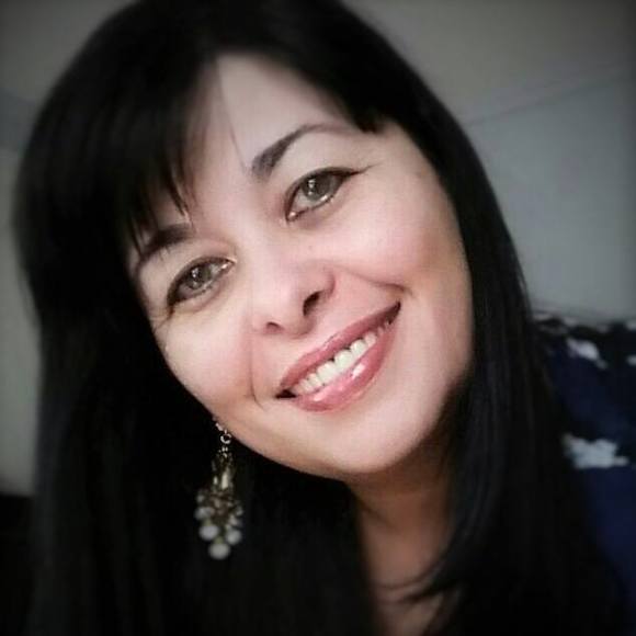 Meet your Posher, Adriana - Picture 1 of 1