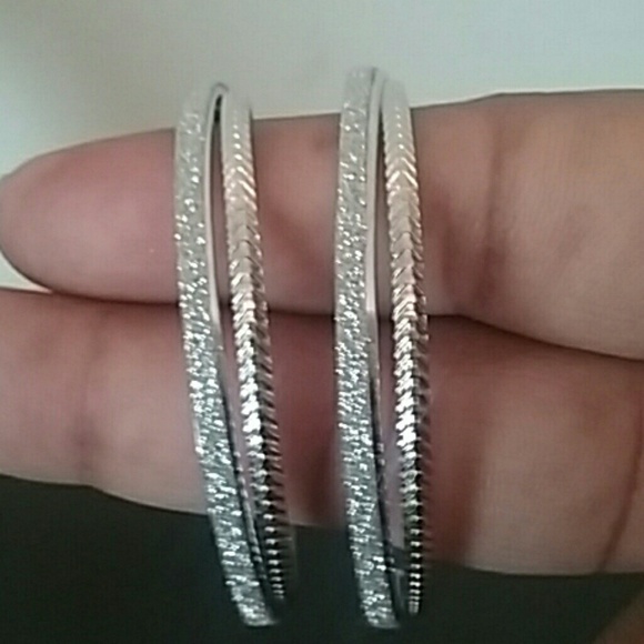Earrings - Picture 2 of 3