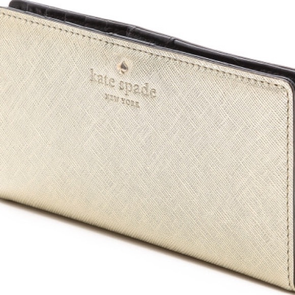 • Kate Spade Cherry Lane Stacy wallet •