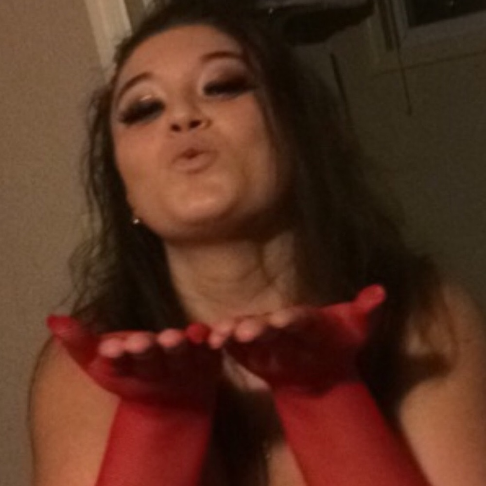 Meet your Posher, Michele